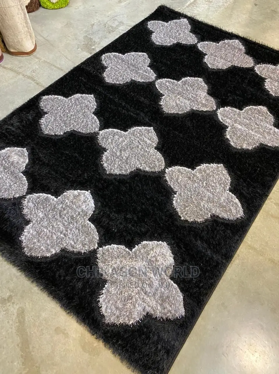 Luxury Living Room Designed Super Soft Royal Center Rug.