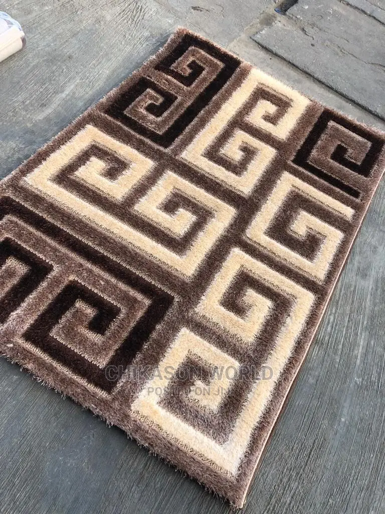 Luxury Living Room Designed Super Soft Royal Center Rug.