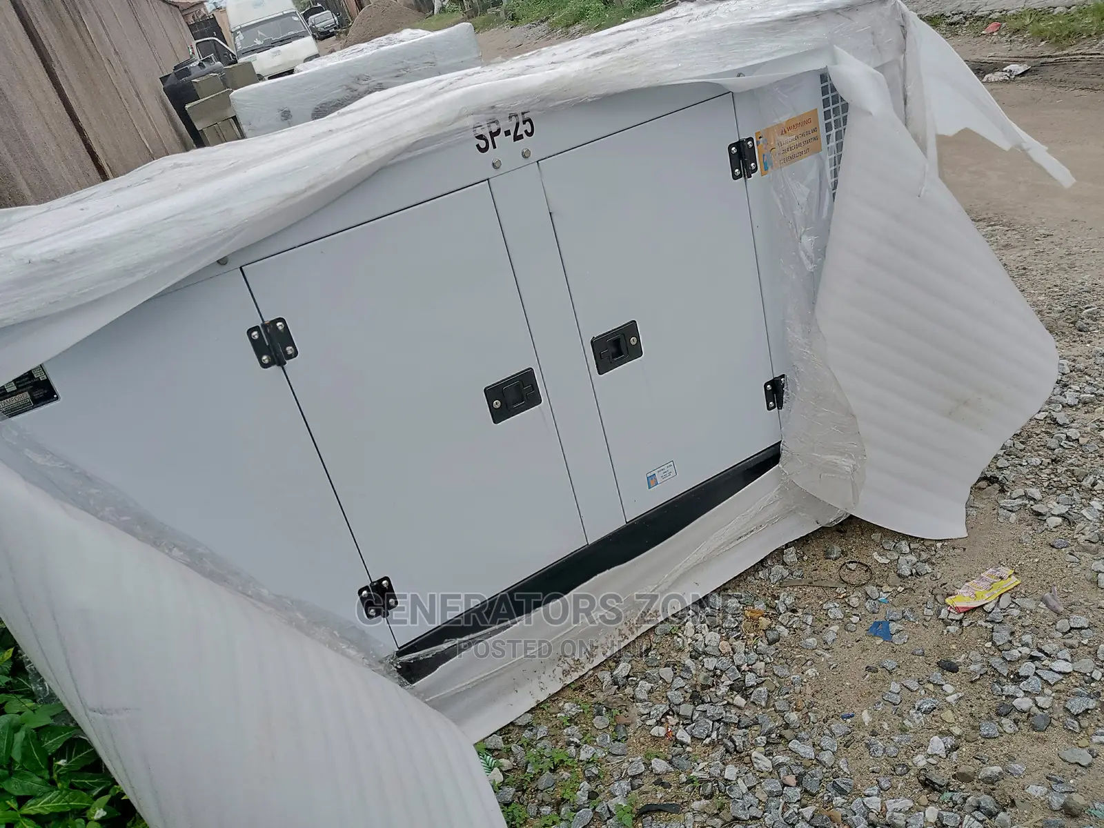 Low-Noise Perkins Soundproof Diesel Sp25kva Generator