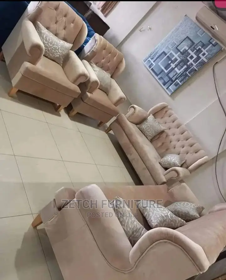 Standard Upholstery Chairs