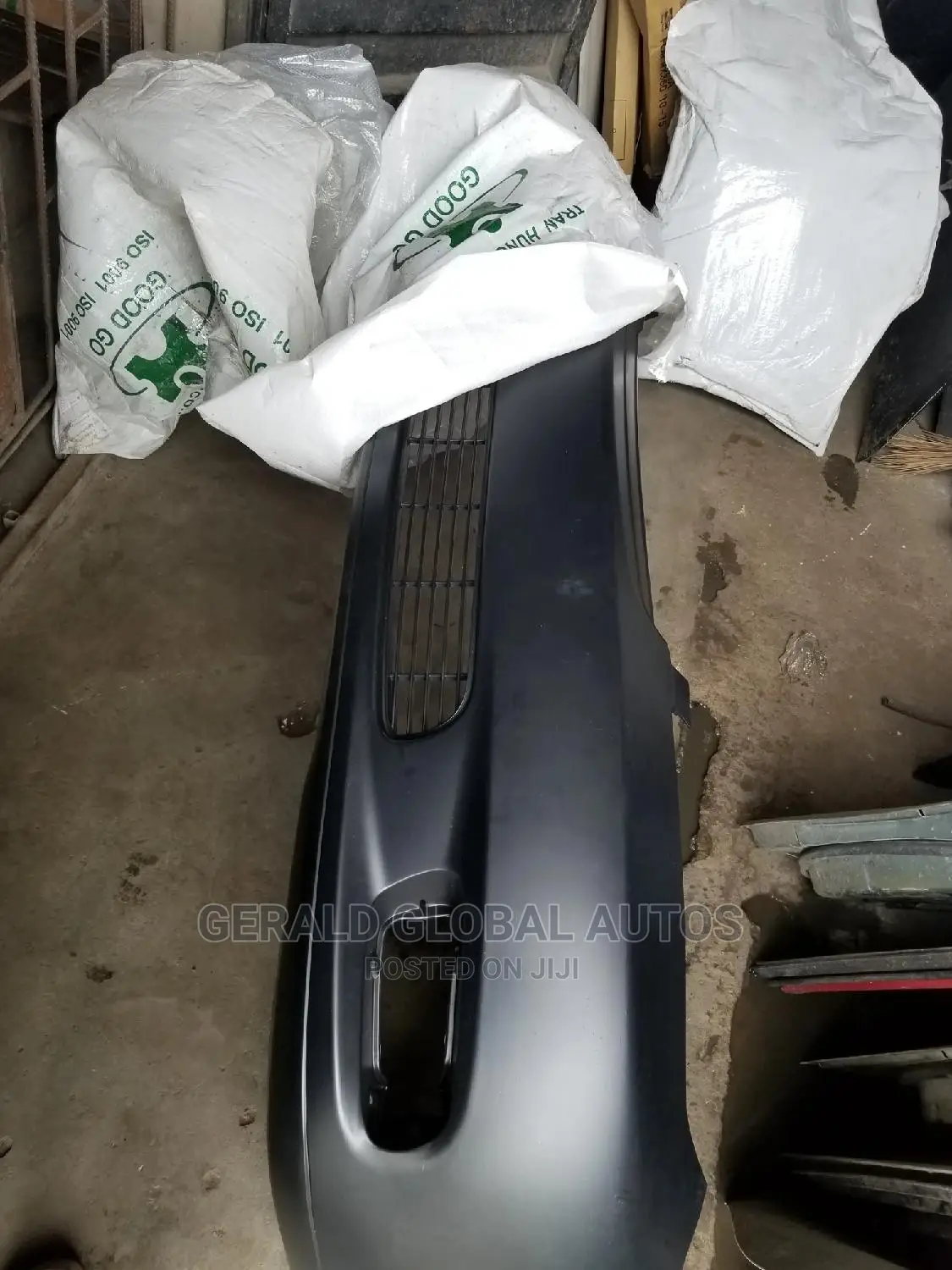 Front Bumper Es 300 03