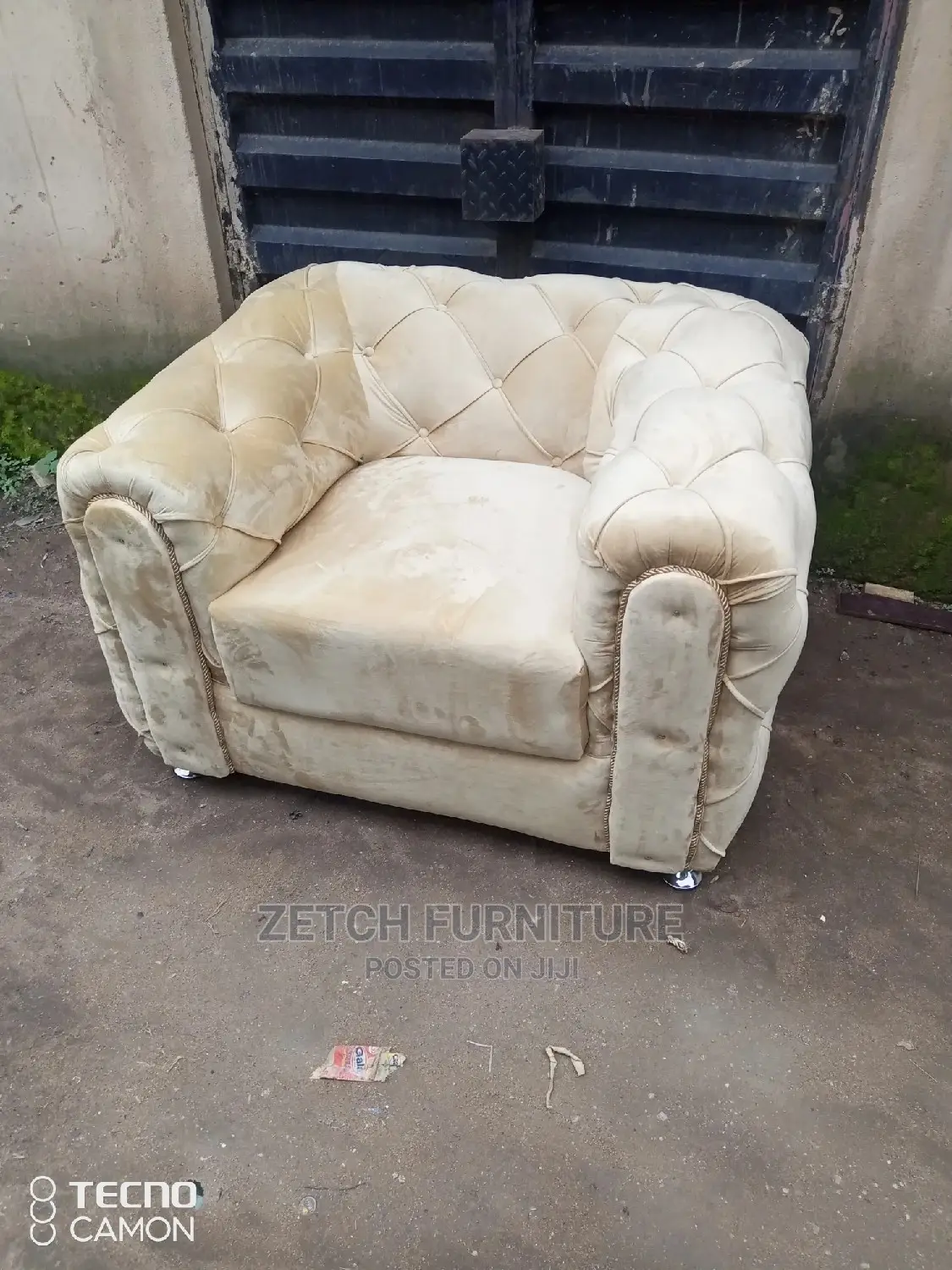 Ophulstry Chair