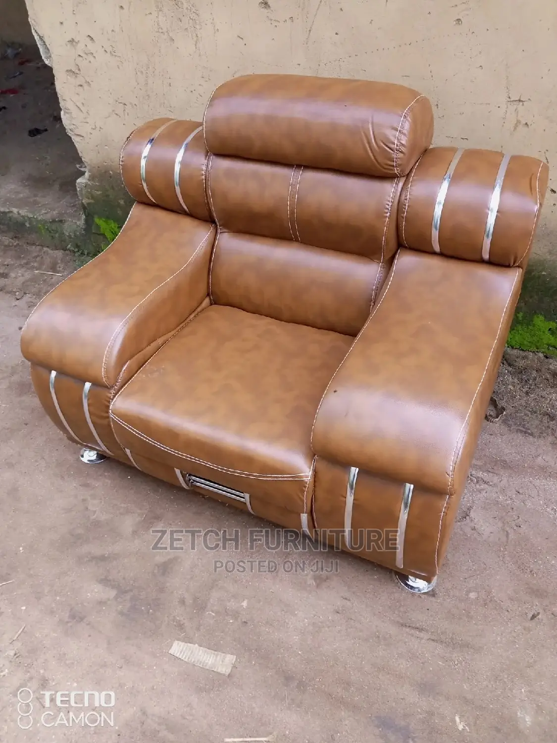 Ophulstry Chair