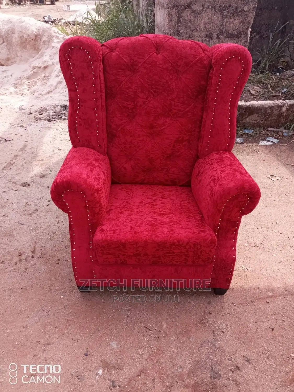 Ophulstry Chair