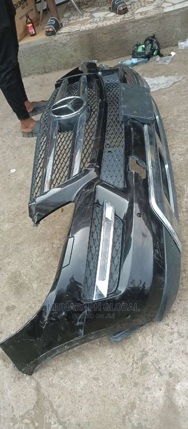 2013 Model Mercedes Benz GL550 Front Bumper .