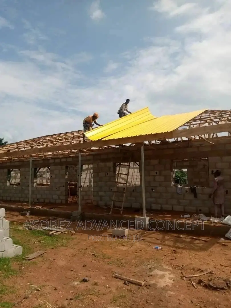 House and Building Roofing