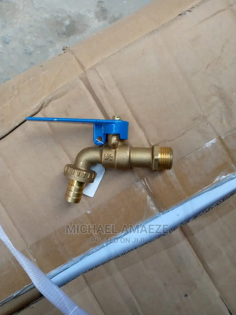 Outside Wall Tap 1/2