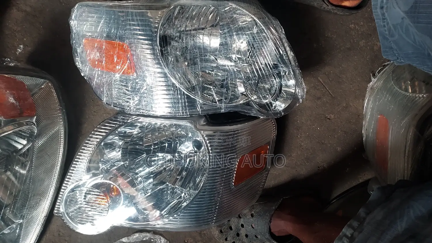 Headlamp Ford Explorra 2008