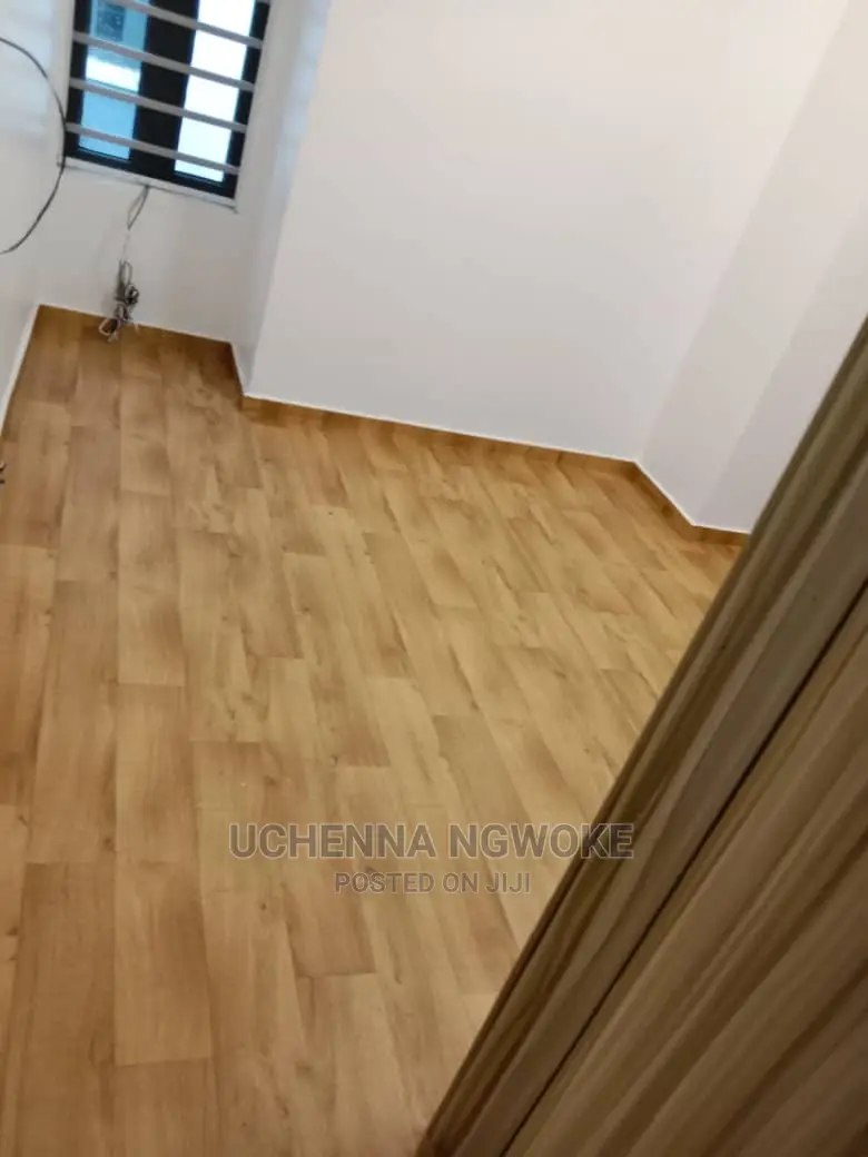 Standard Wooden Armstrong Flooring