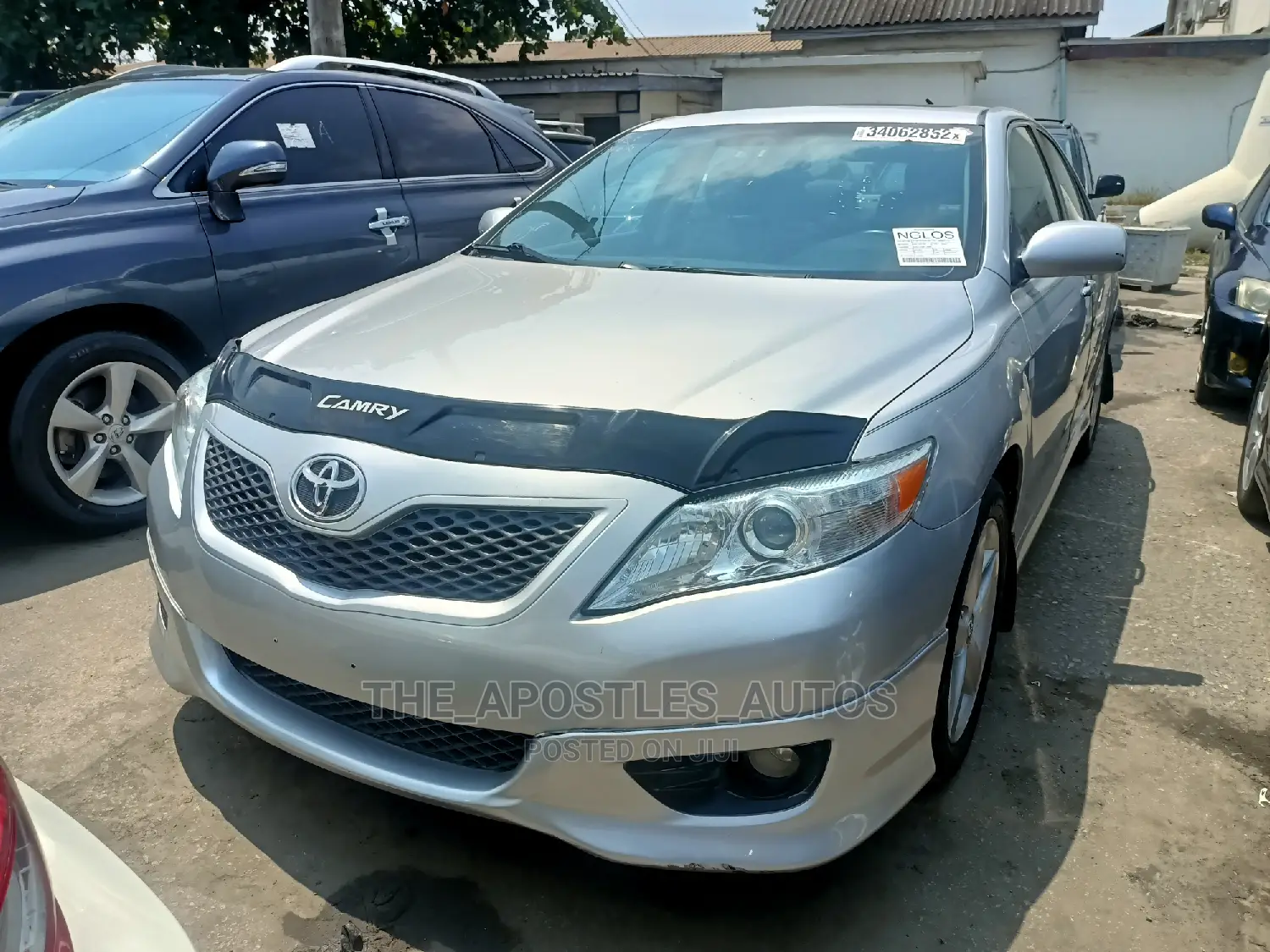 Toyota Camry 2010 Silver