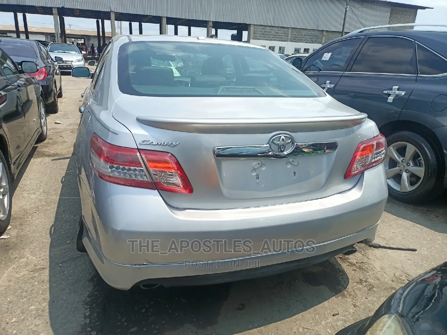 Toyota Camry 2010 Silver