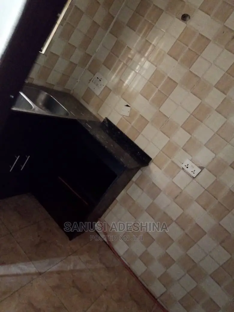 2bdrm Block of Flats in Dawaki Fct Abuja for rent