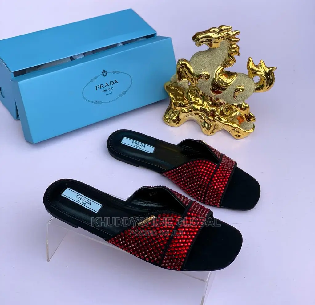 High Quality Prada Ladies Slippers