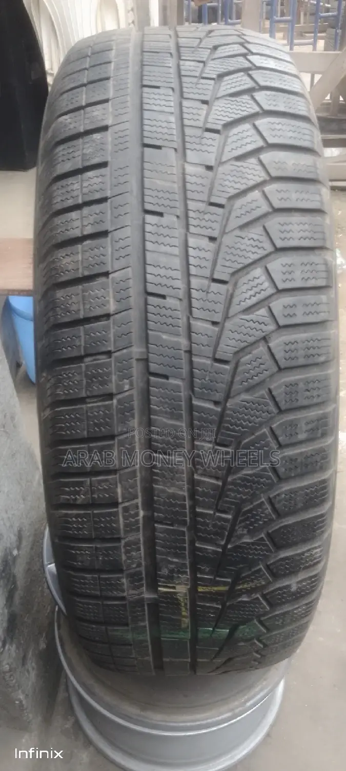 17 Rim Tyrs Hi Frofile Design
