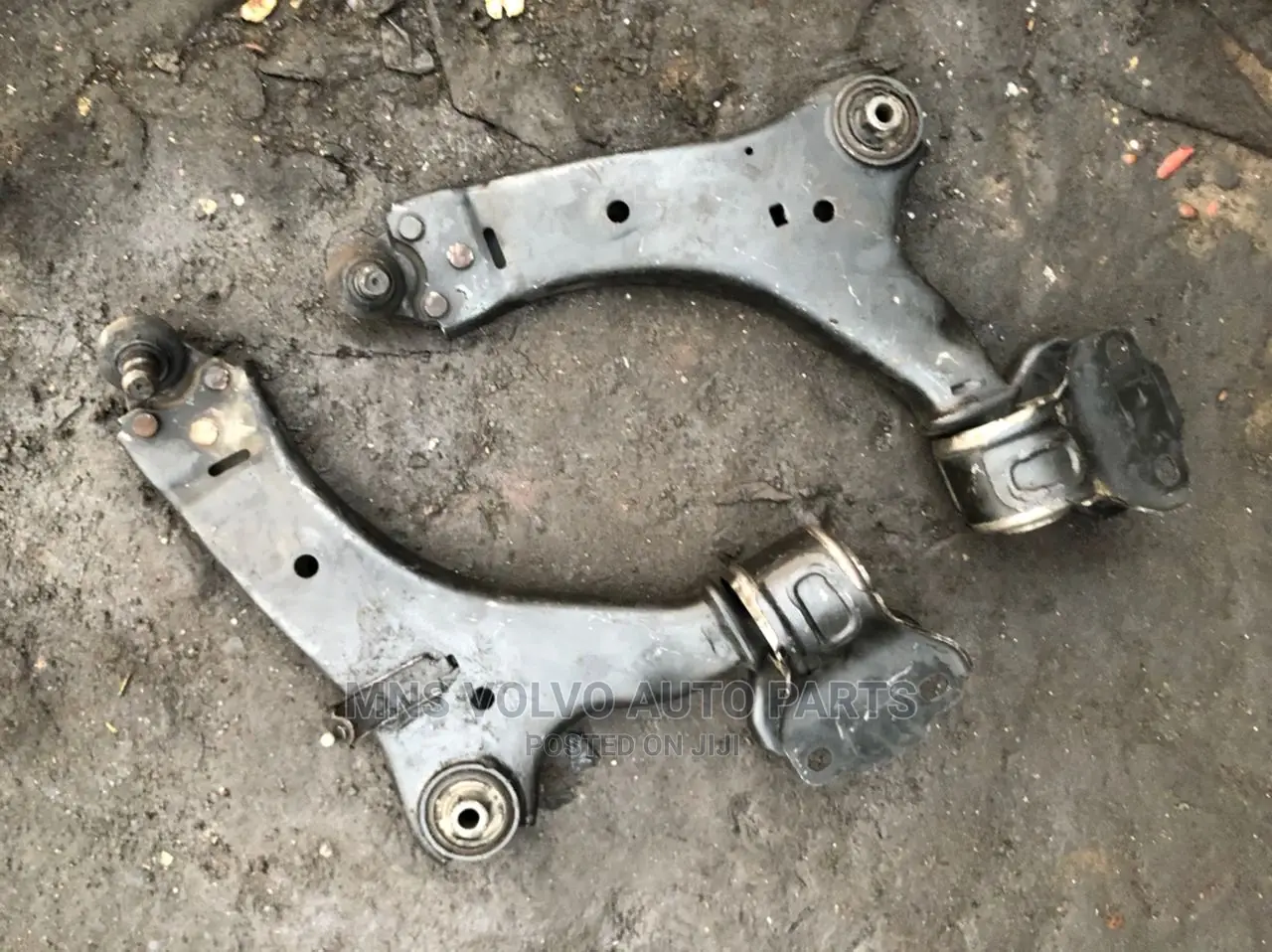 Volvo XC60 Control Arms
