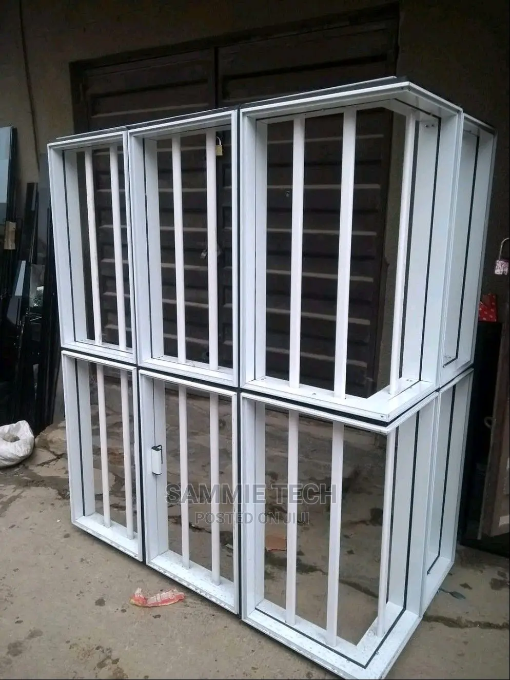 Aluminum Frameless Window in Any Color