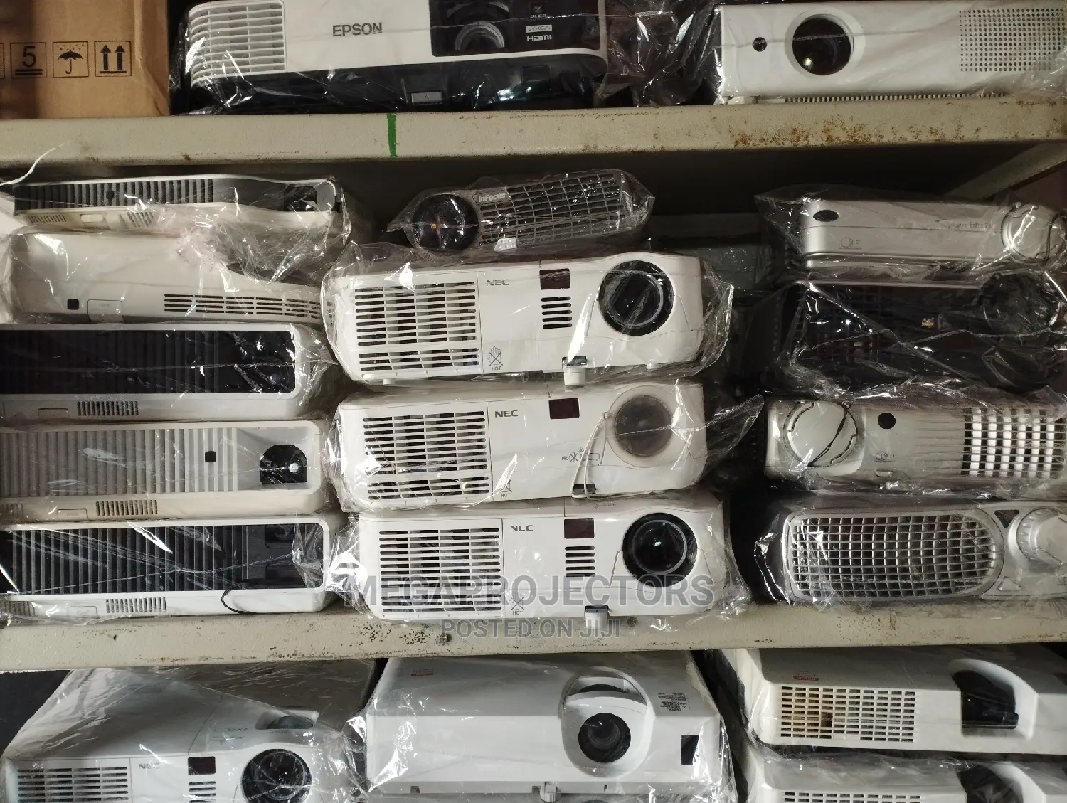 London Used Projector For School