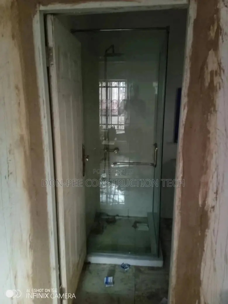 Toilet Shower Cubicle