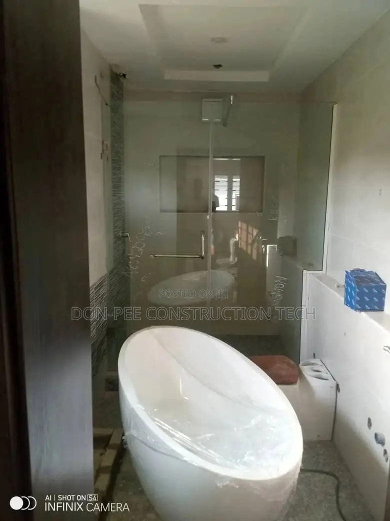 Toilet Shower Cubicle
