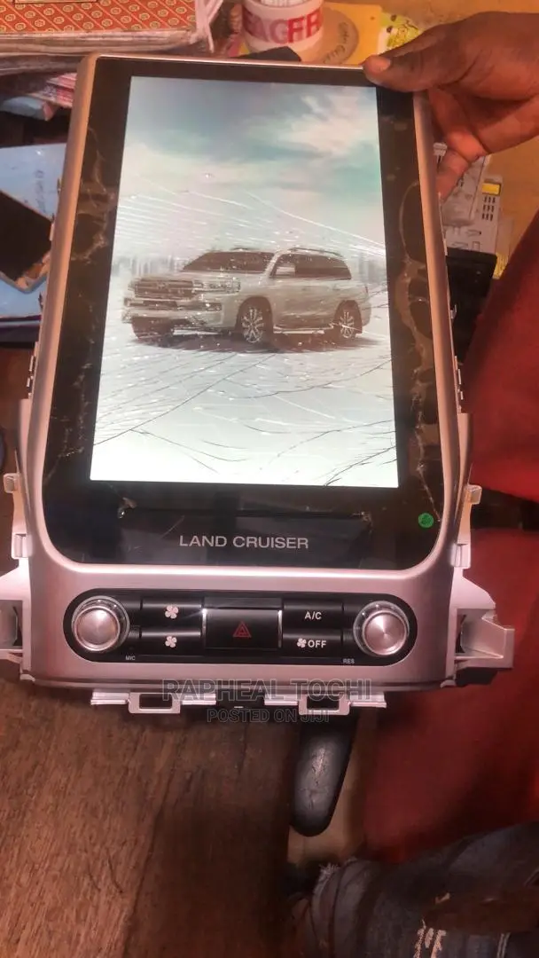 Toyota Land Cruiser Tesal Android