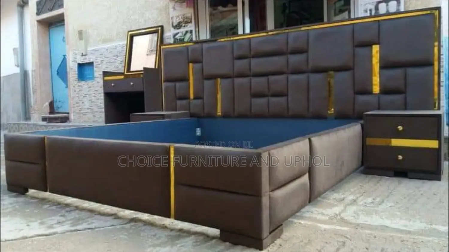 Bed 6×6 Bed+2 Bedside