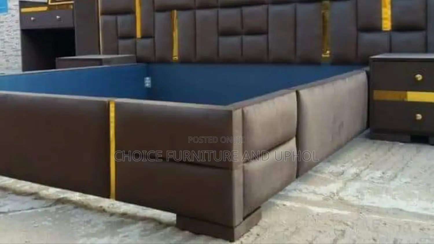 Bed 6×6 Bed+2 Bedside