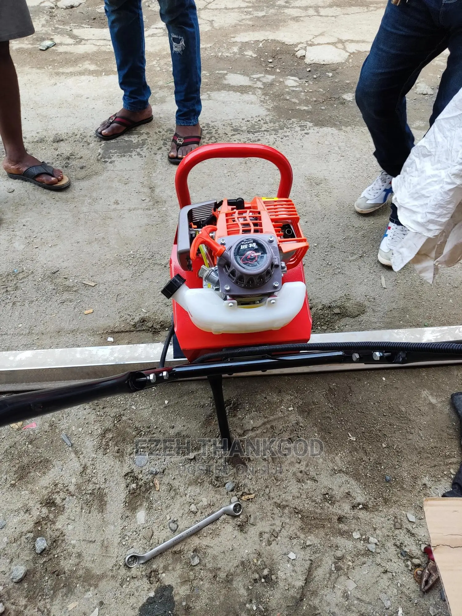 Floor Screeding Machine