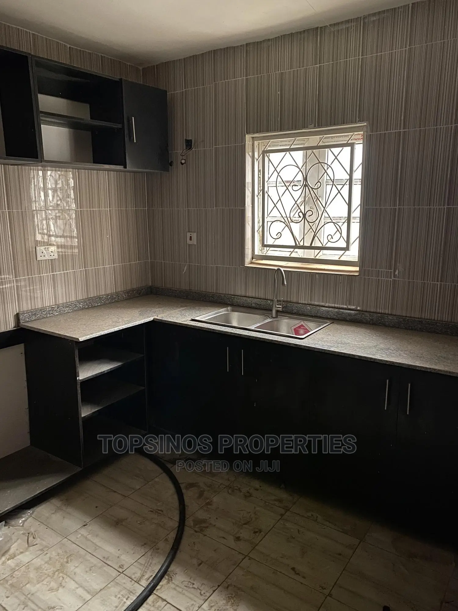 3bdrm Block of Flats in Dawaki for rent