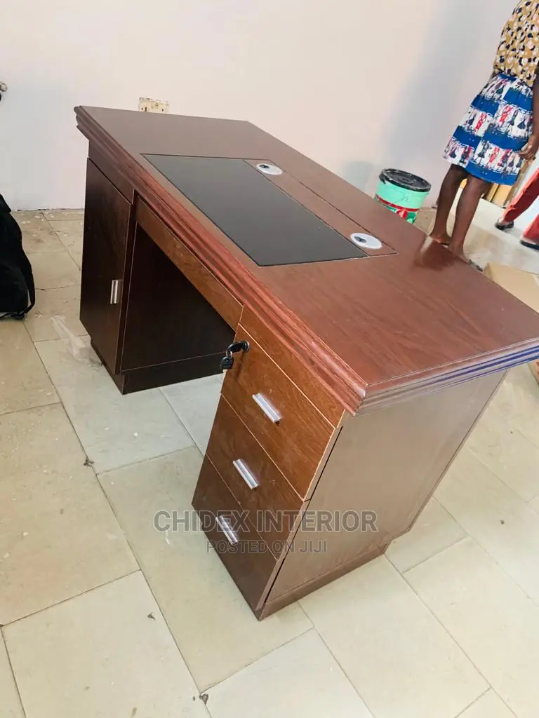 Quality Executive Wooden Office Table With Drawers.