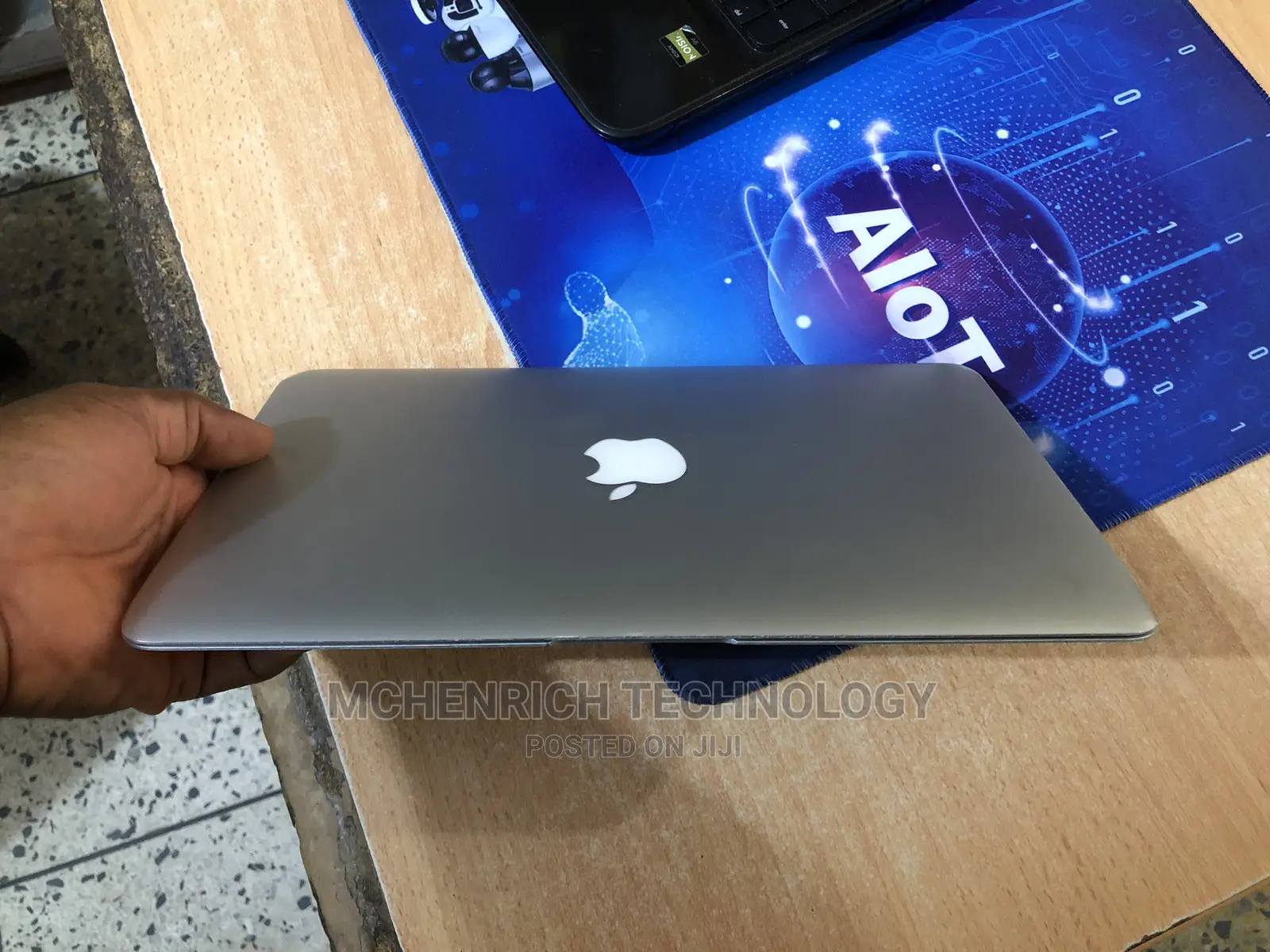 Laptop Apple MacBook Air 4GB Intel Core I5 SSD 128GB