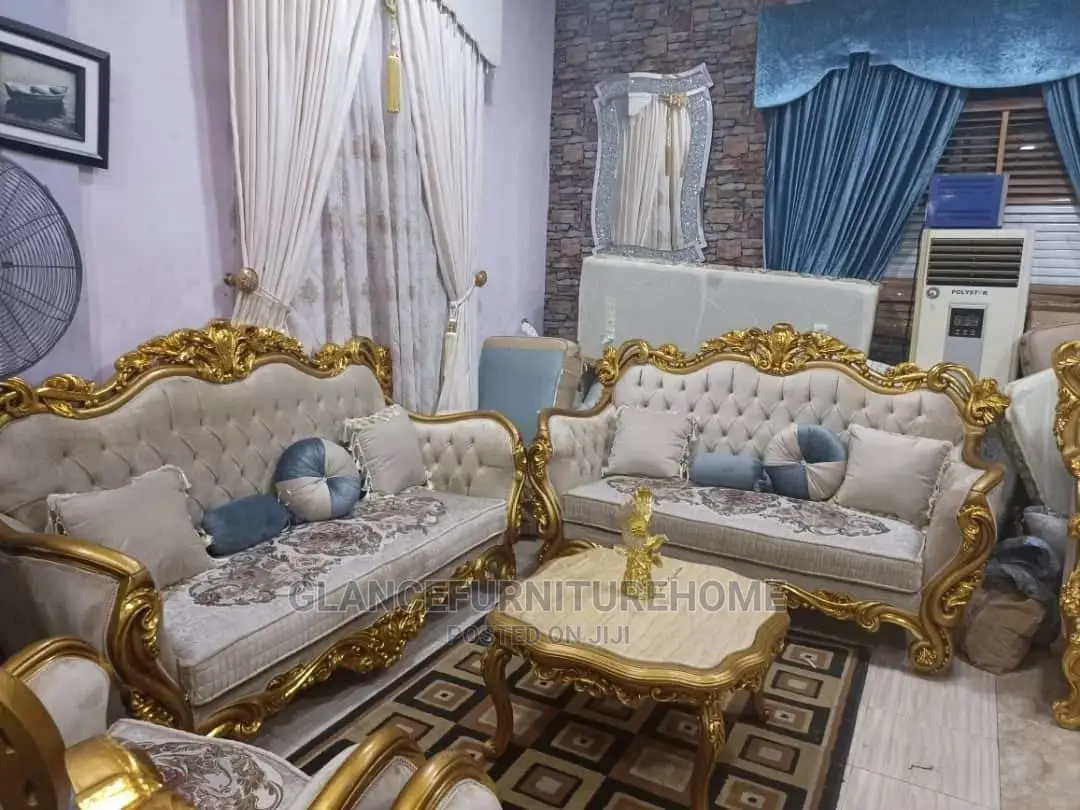 Luxurious Royal Chair
