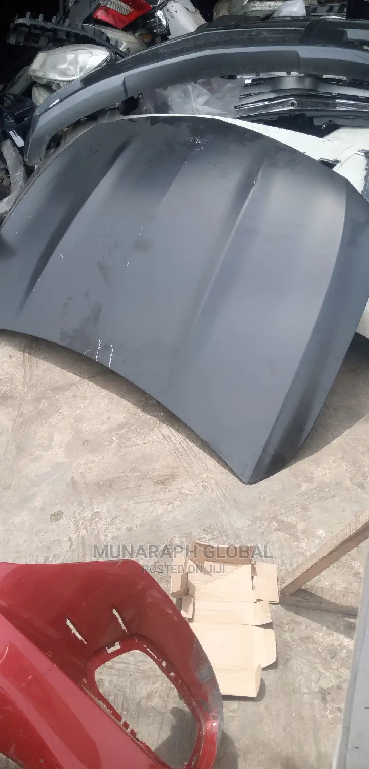 Mercedes Benz GLA 250 Bonnet.