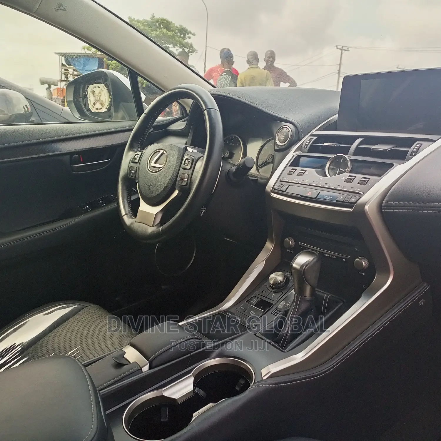 Lexus NX 300 FWD 2020 White