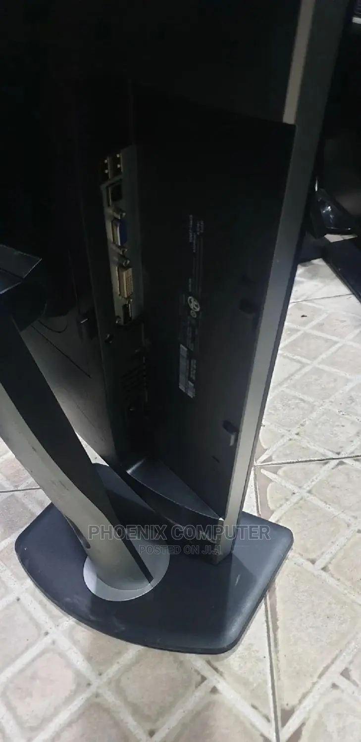 Dell Ips FHD Monitor 27inchs