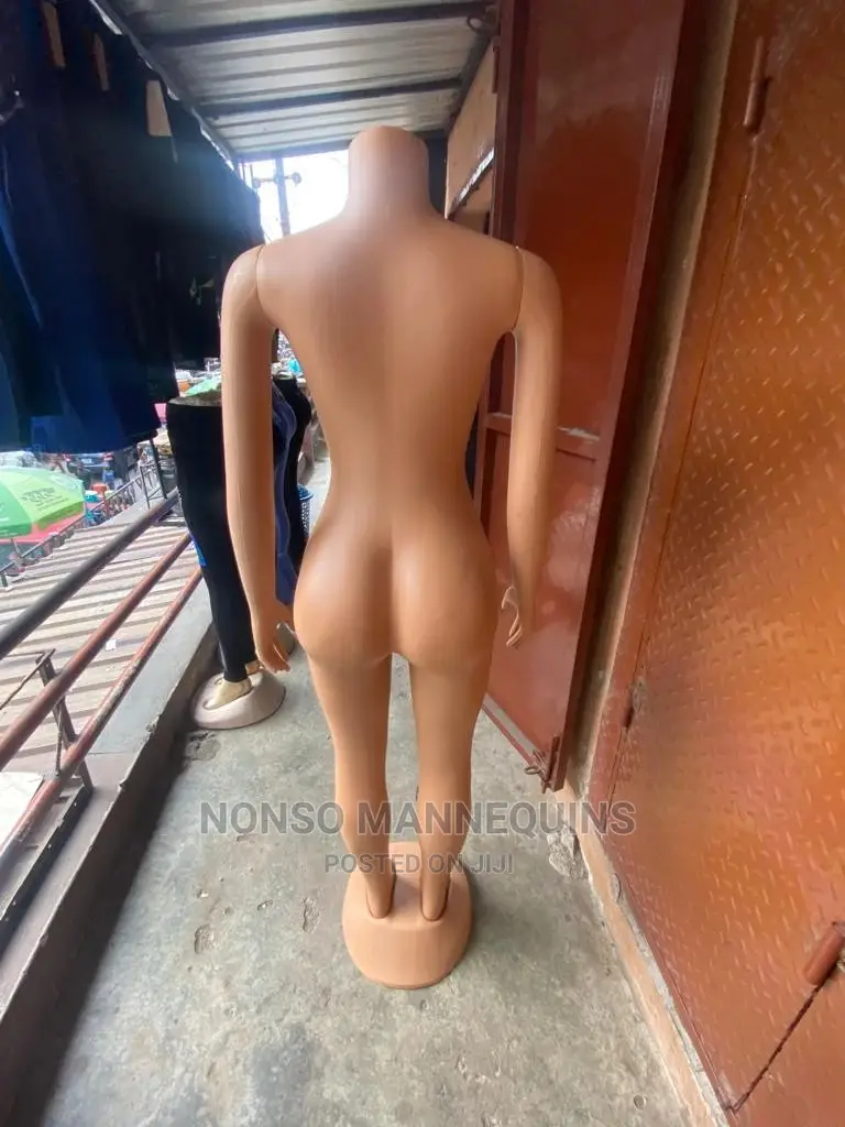 Headless Plastic Female Busty Display Fashion Mannequin