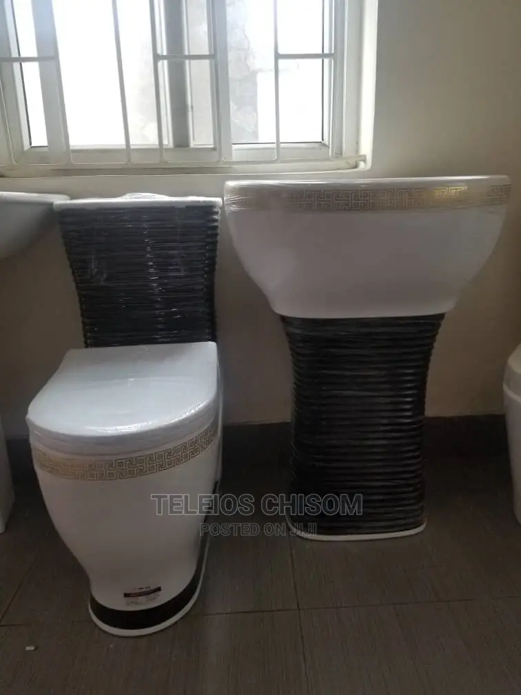 Water Closet With Lights