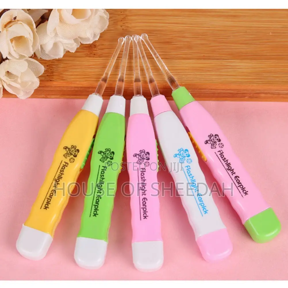 Flashlight Earpick Earwax Remover / Ear Wax Cleaner