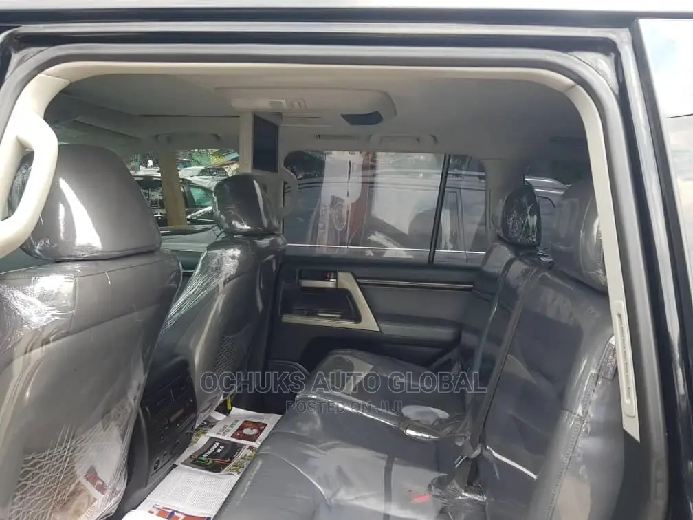 Toyota Land Cruiser 4.5 V8 GXR 2013 Black