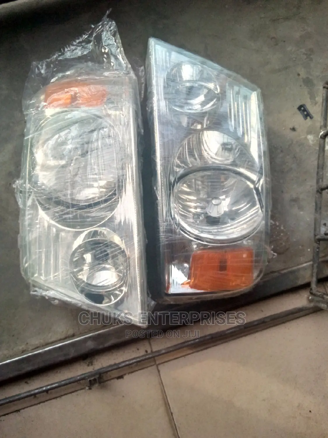 Ford F150 2005 Headlight