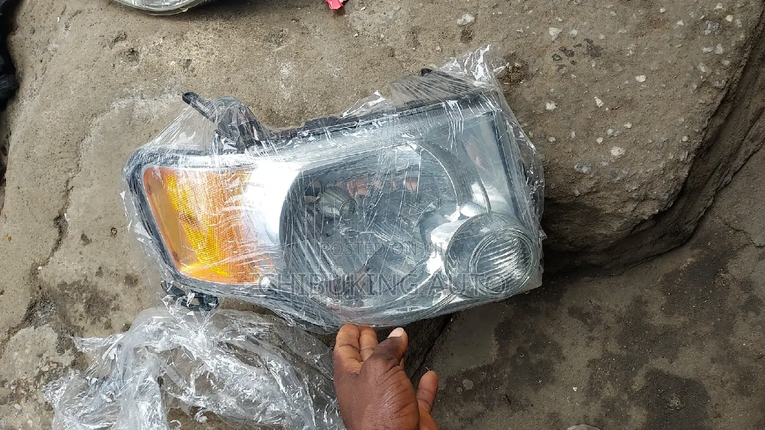 Completely Light Ford Escape 2008