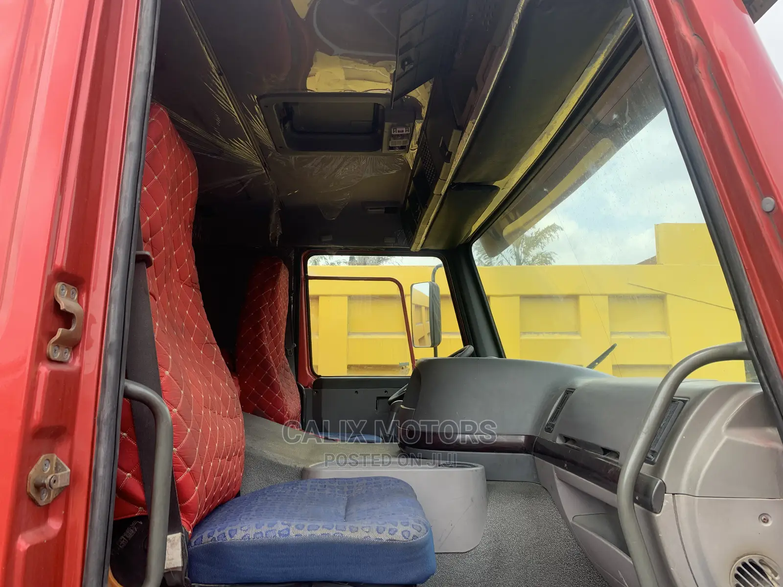Foreign Used CNHTC Howo Truck 2014 Red