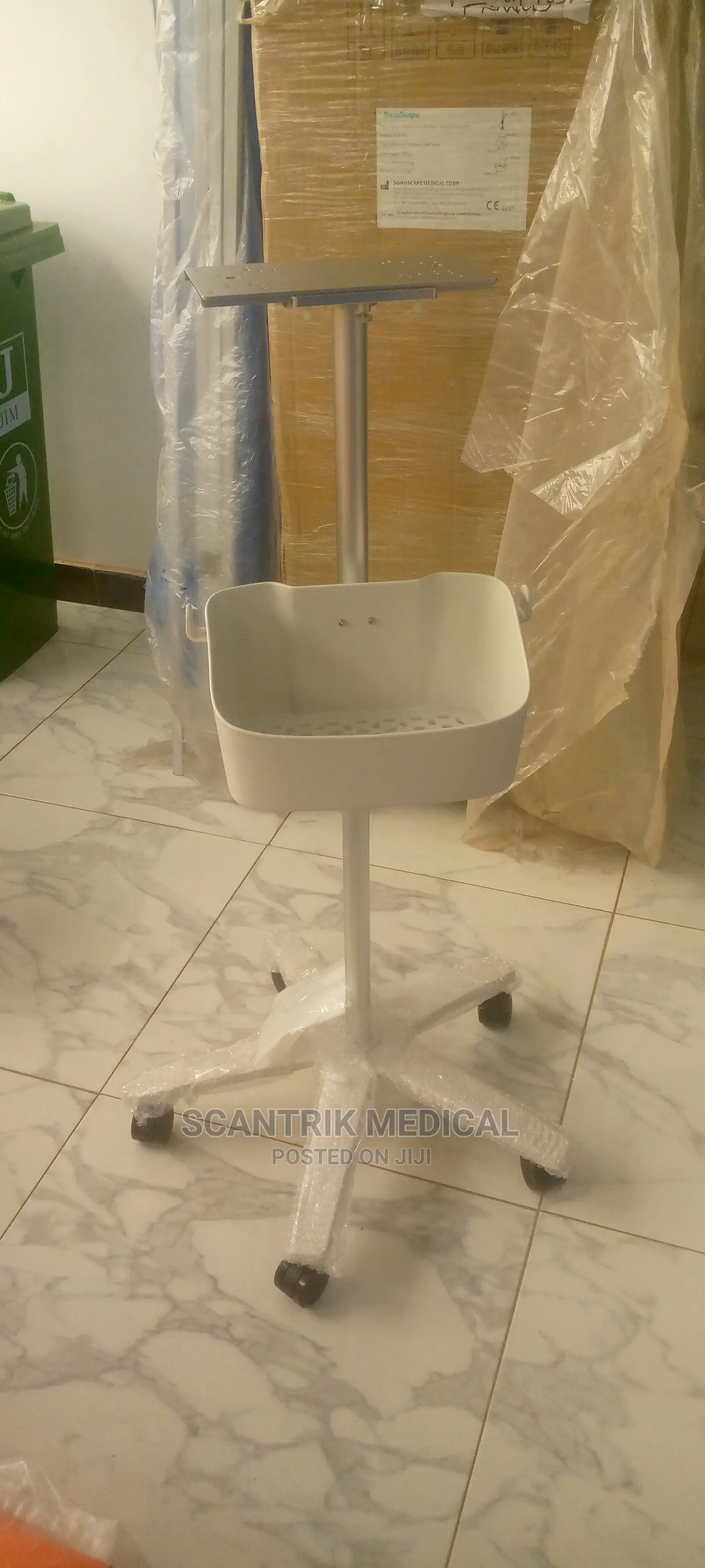 High Quality Patient Monitor Roll Stand With Basket