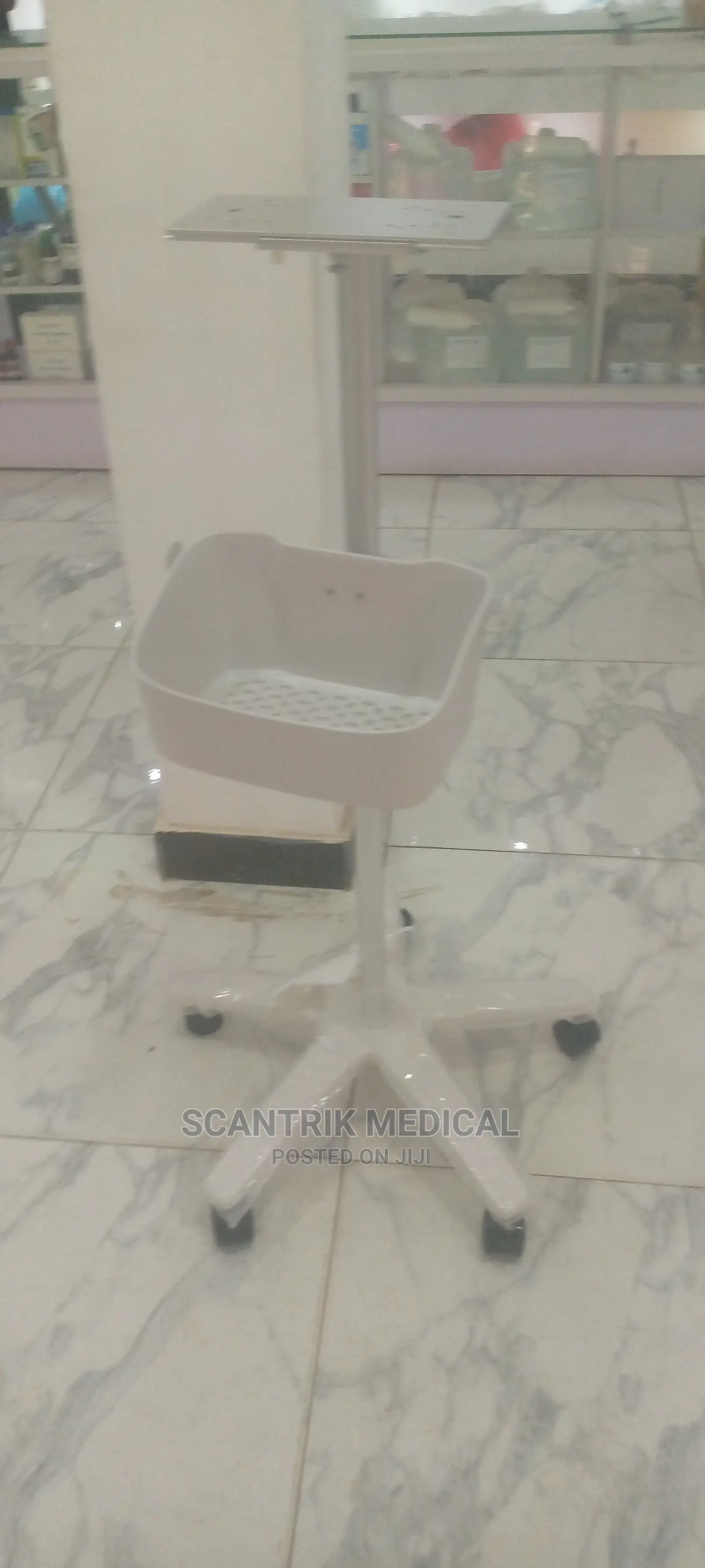 Medical Use Bedside Mobile Medical Tablet Cart Patient