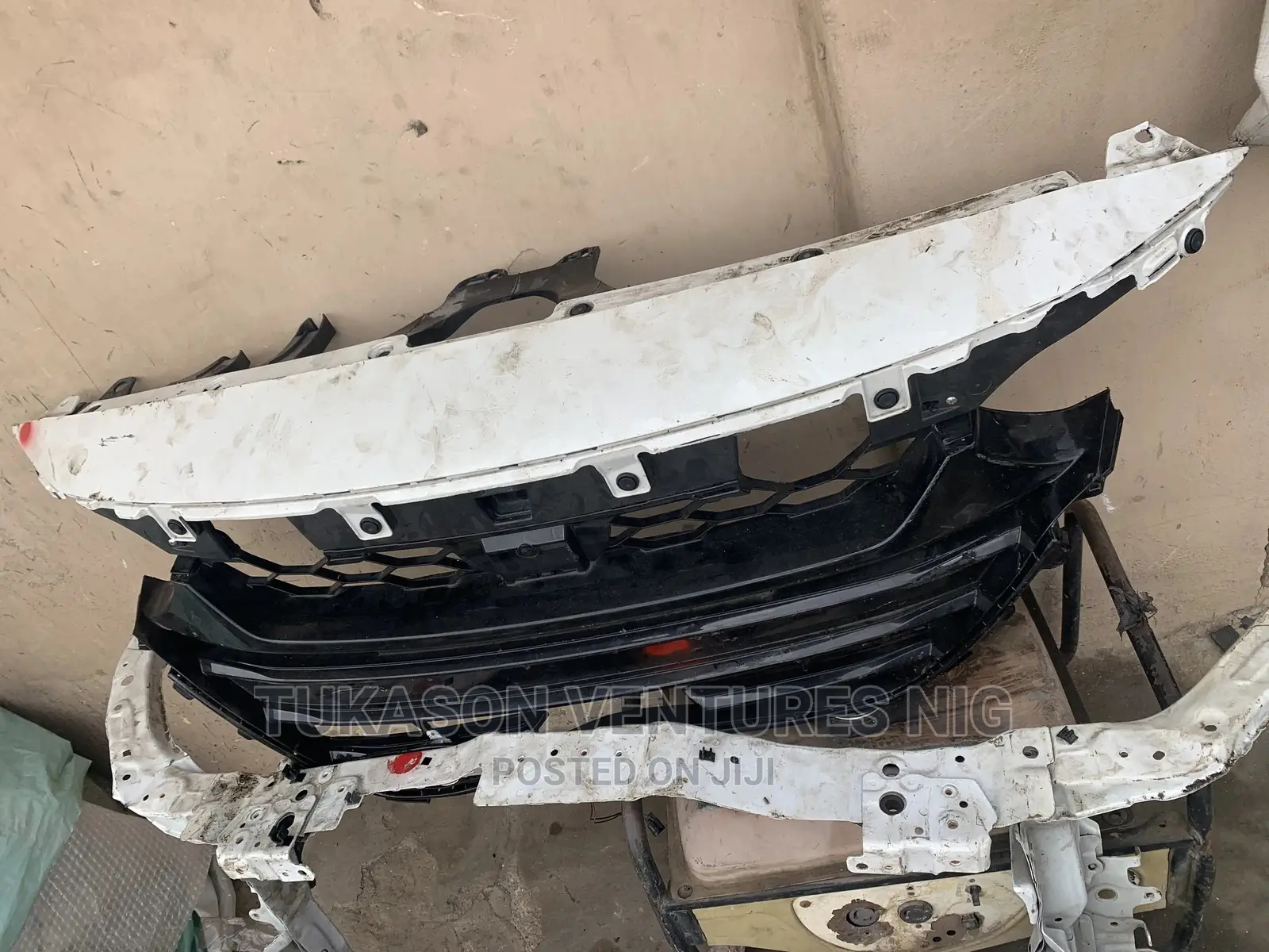 Bumper Grille 2018 Honda Accord