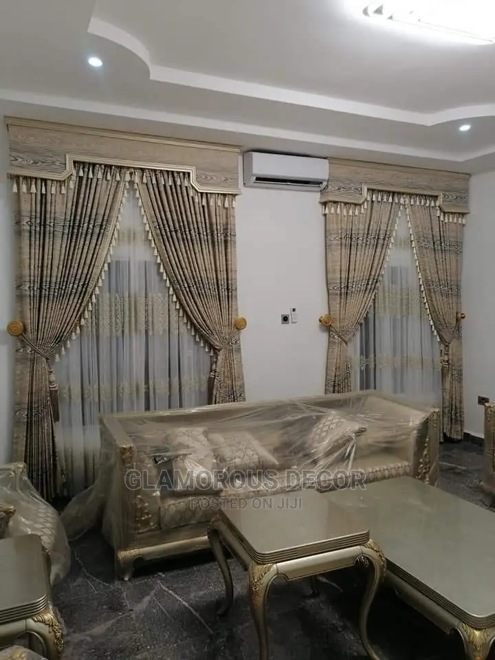 Royal Curtains With Board