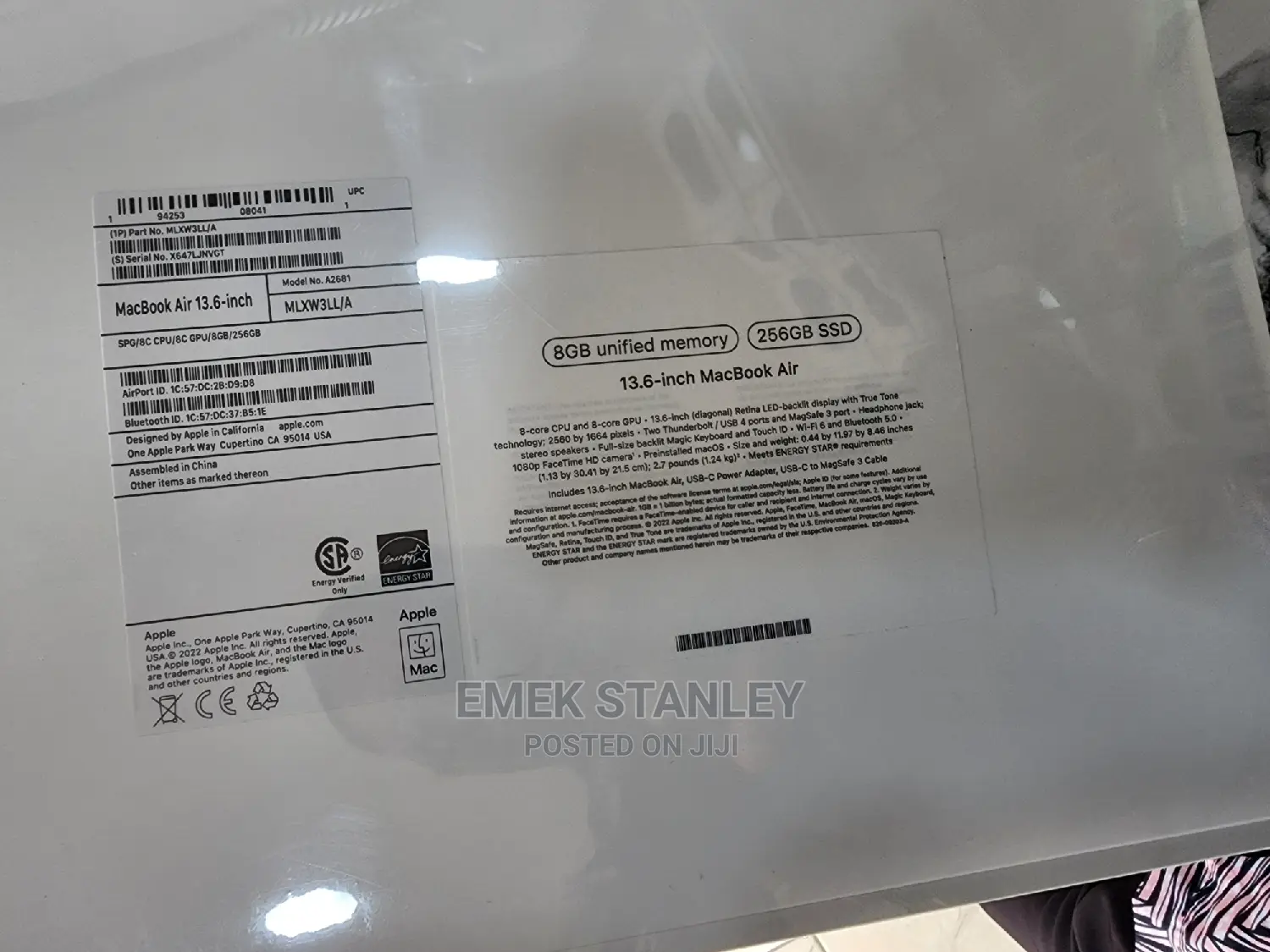 New Laptop Apple MacBook Air 2022 M2 8GB Apple M2 SSD 256GB