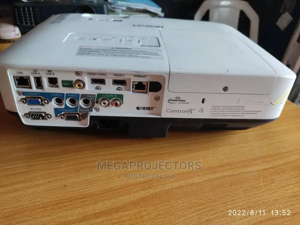 Epson Projector 5500 Lumens