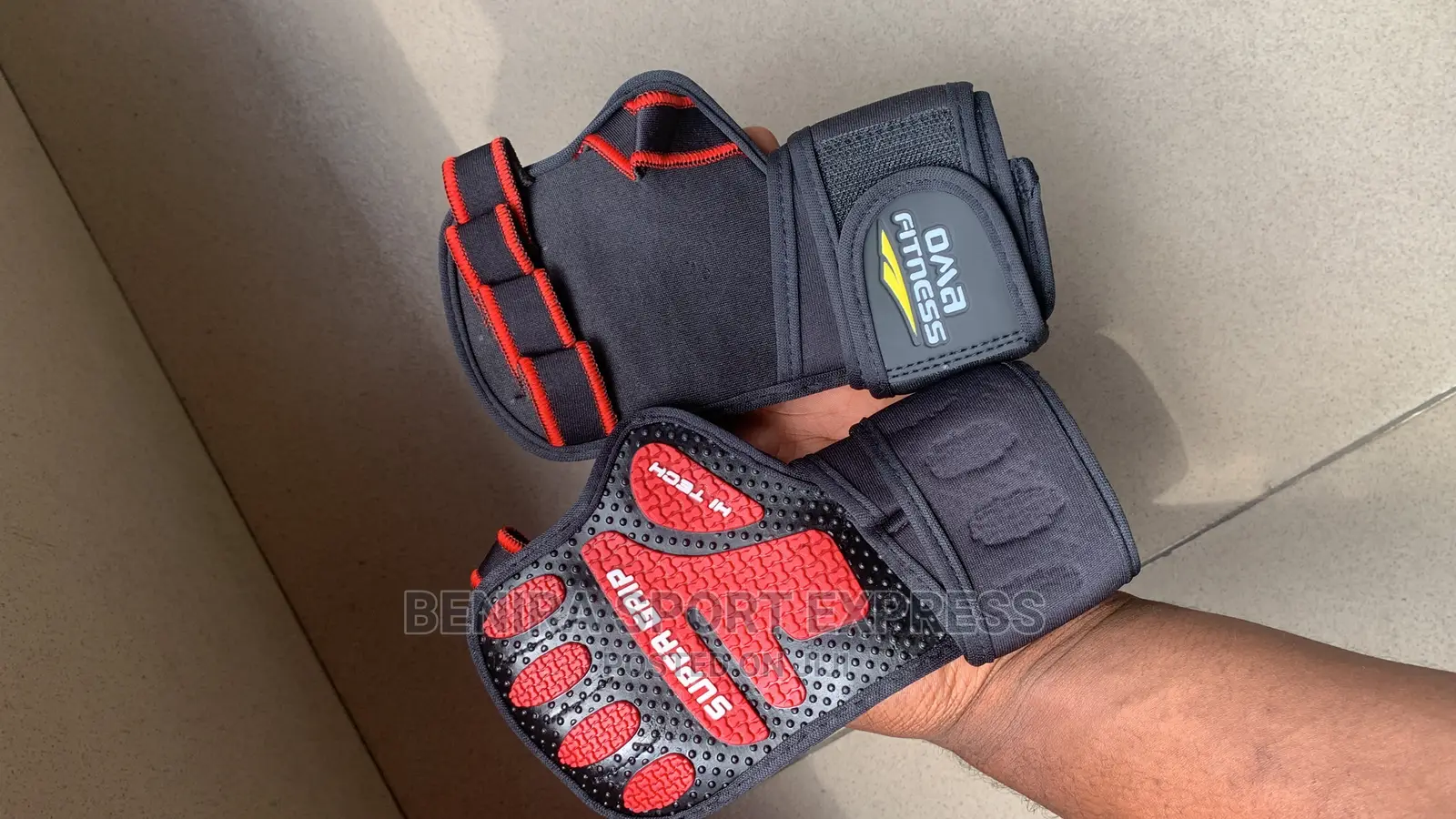 GYM GLOVE ( Super Grip )
