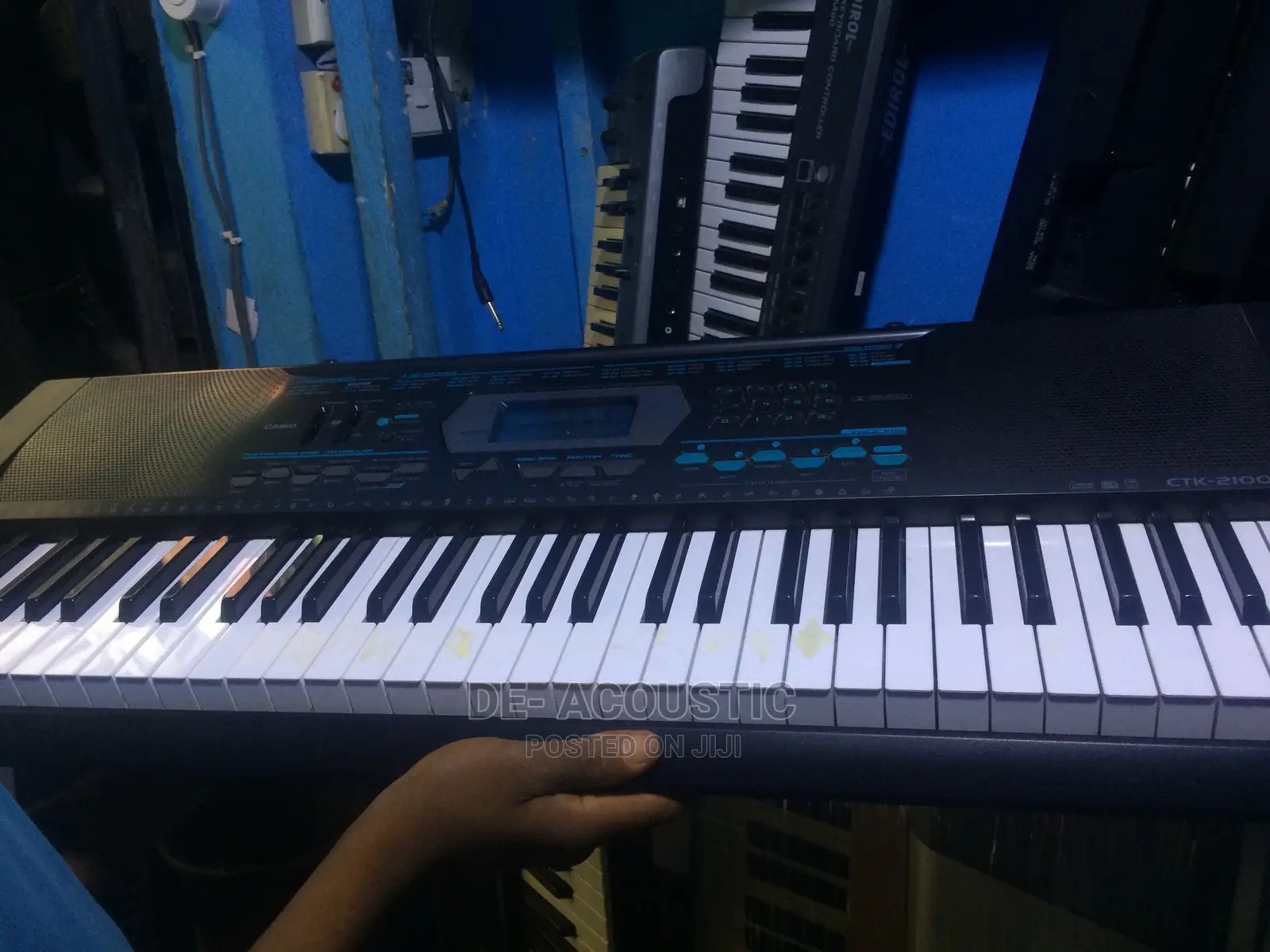 Casio CTK-2100 61-Key Portable Electronic Keyboard