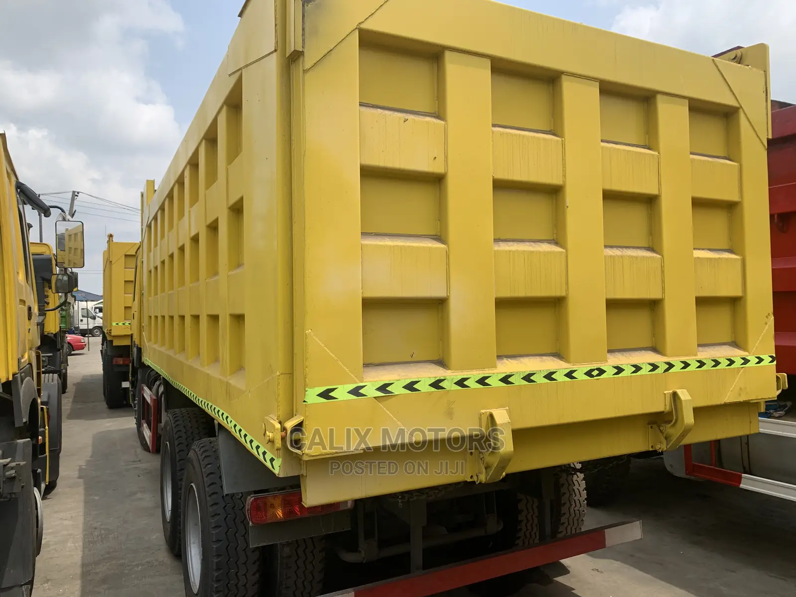 Foreign Used CNHTC Howo Truck